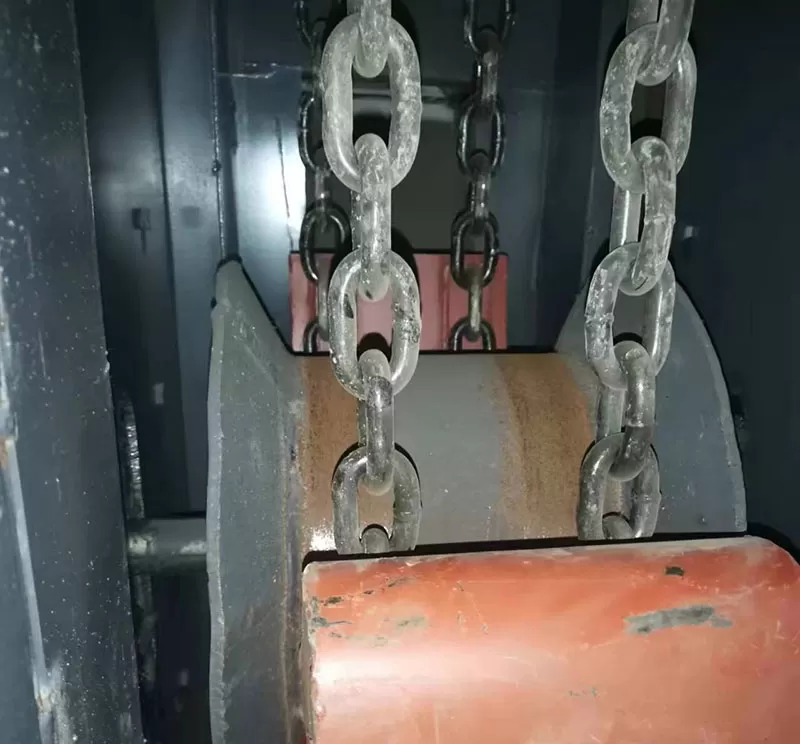 Chain Elevator	